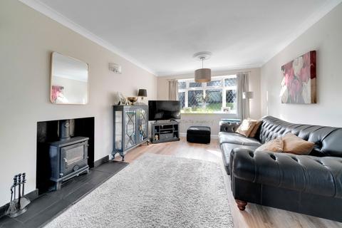 4 bedroom detached house for sale, Kenley Lane, Kenley, CR8 5DE