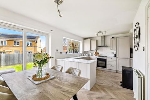 10 Rosedale Close, Cherry Willingham, Lincoln, LN3 4RE