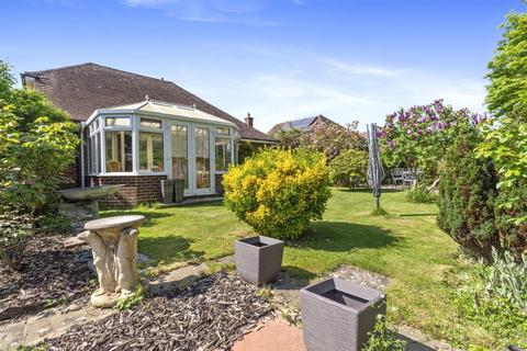 14 Cowdray Close, Goring By Sea, Worthing, BN12 4LQ