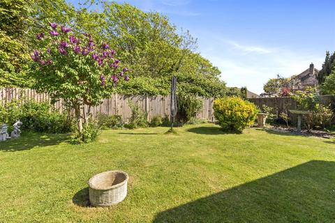 14 Cowdray Close, Goring By Sea, Worthing, BN12 4LQ