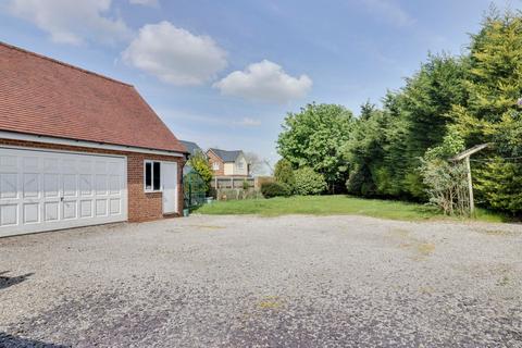 4 bedroom semi-detached house for sale, Foster Street, Harlow, CM17