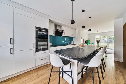 4 bedroom semi-detached house for sale, Upper Deacon Road, Bitterne, Southampton, Hampshire, SO19