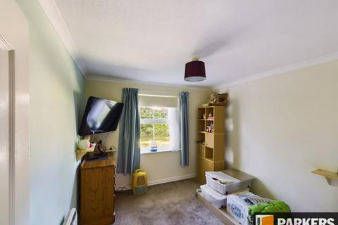 1 bedroom flat to rent, Edinburgh Court, Regents Park