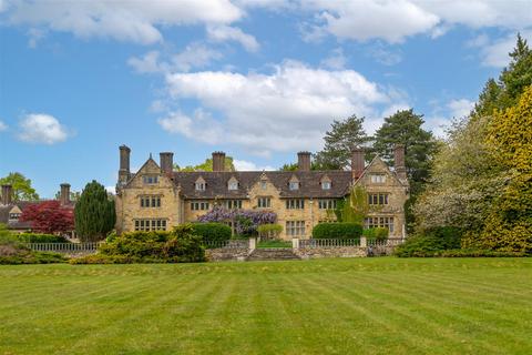 2 bedroom apartment for sale, Stuart Way, East Grinstead