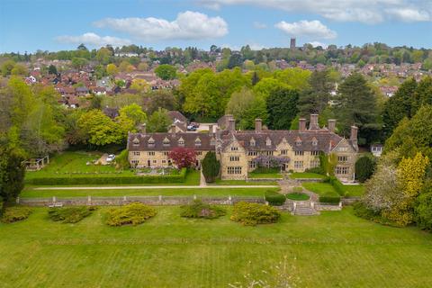 2 bedroom apartment for sale, Stuart Way, East Grinstead