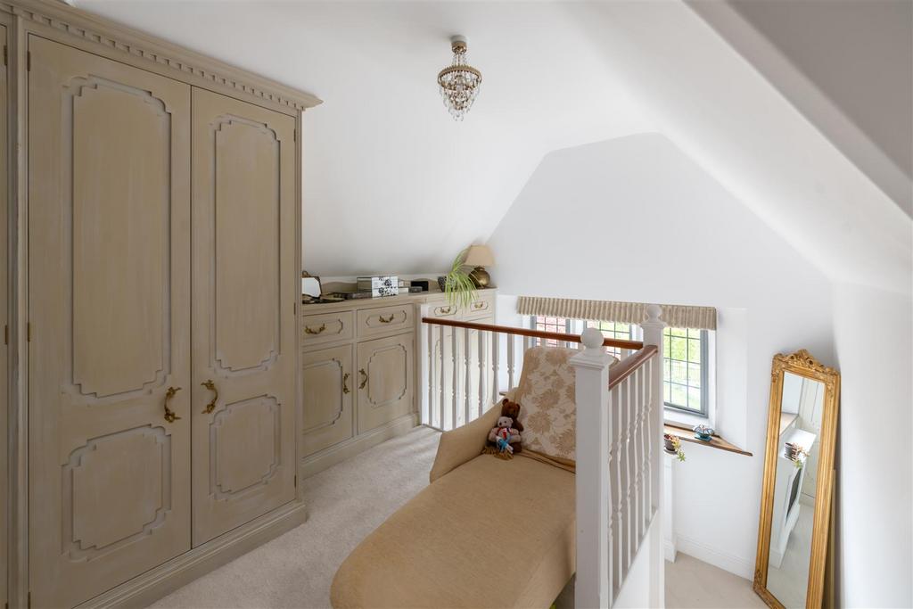 10 Herontye House internals more14.jpg