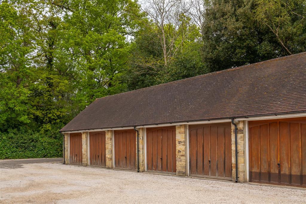 10 Herontye House externals-38.jpg