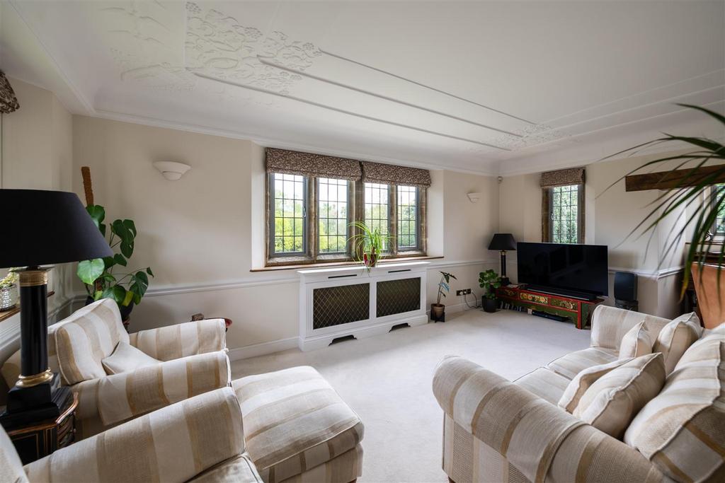 10 Herontye House internals-8.jpg
