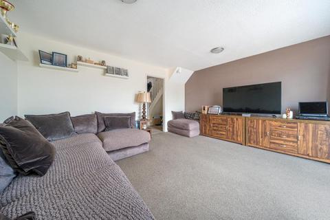 28 Fleetwood Way, Thame, OX9 3DF
