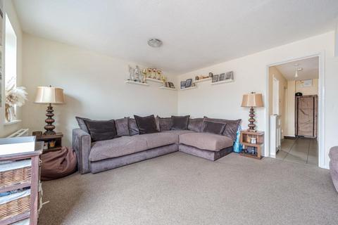 28 Fleetwood Way, Thame, OX9 3DF
