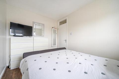 28 Fleetwood Way, Thame, OX9 3DF