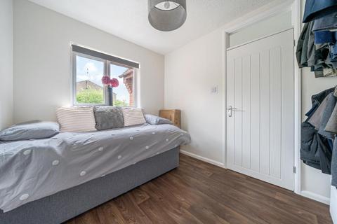 28 Fleetwood Way, Thame, OX9 3DF