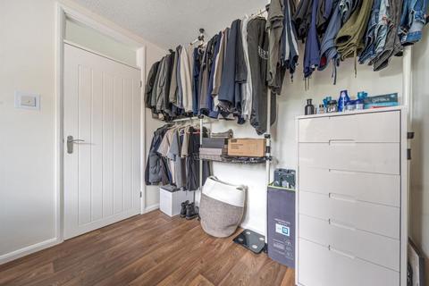28 Fleetwood Way, Thame, OX9 3DF