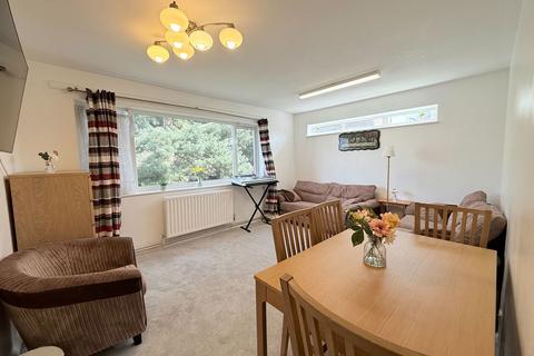 2 bedroom apartment for sale, Stratford Road, Shirley