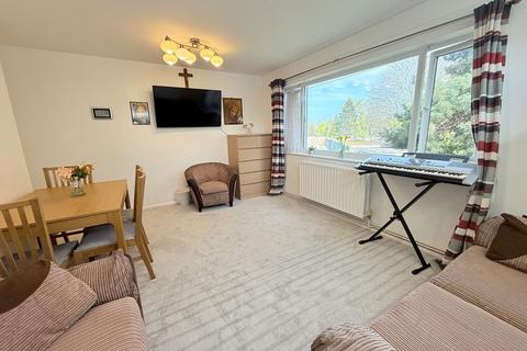 2 bedroom apartment for sale, Stratford Road, Shirley