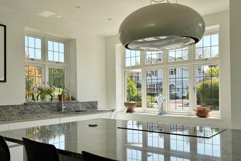 5 Styles Way, Beckenham, BR3 3AJ