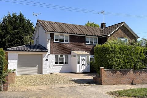 3 bedroom semi-detached house for sale, Rosebery Avenue, Hythe, SO45
