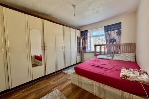 2 bedroom flat for sale, Kenton Lane, Harrow HA3
