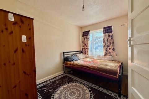 2 bedroom flat for sale, Kenton Lane, Harrow HA3