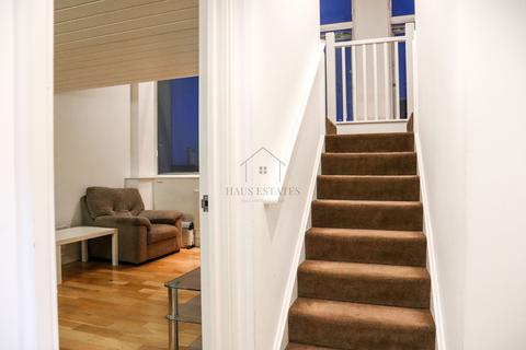2 bedroom flat for sale, Flat 301, The Exchange, 5 Lee Street, Leicester, Leicestershire