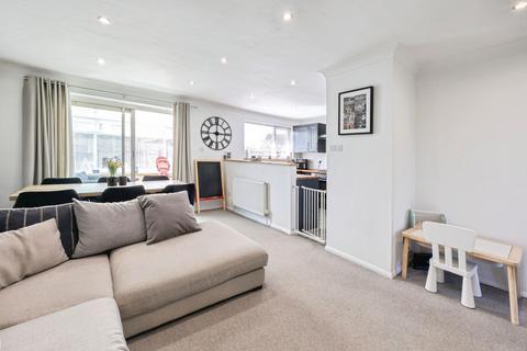 89 Cedar Crescent, St Marys Bay, Romney Marsh, TN29 0XJ