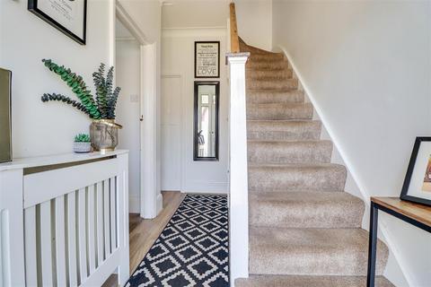 7 Cleveland Drive, Westcliff-on-sea, SS0 0SU
