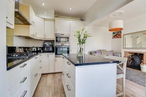 7 Cleveland Drive, Westcliff-on-sea, SS0 0SU