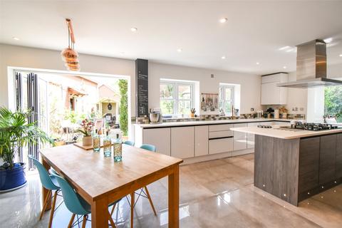 5 bedroom detached house for sale, Great Marlow, Hampshire RG27
