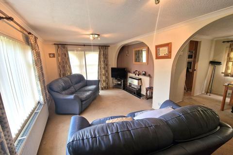 2 bedroom park home for sale, Station Road, Northampton NN7