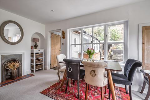 3 bedroom end of terrace house for sale, Blackheath Lane, Blackheath, Guildford, Surrey, GU4.