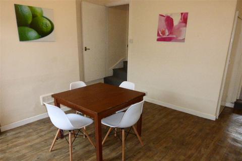 3 bedroom terraced house to rent, Humber Road, Beeston, NG9 2EX
