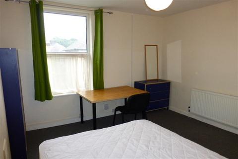 3 bedroom terraced house to rent, Humber Road, Beeston, NG9 2EX