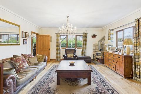 4 bedroom detached bungalow for sale, Carmel, Llanelli
