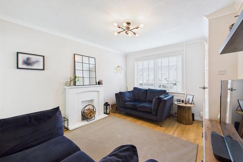 8 Braefoot, Girdle Toll, Irvine, KA11 1BY