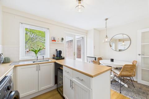 8 Braefoot, Girdle Toll, Irvine, KA11 1BY