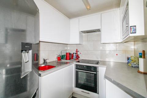 2 bedroom apartment for sale, Church Road East,  Farnborough , GU14
