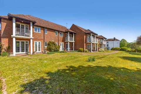2 bedroom retirement property for sale, Sussex Road, Petersfield, Hampshire