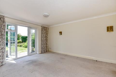 2 bedroom retirement property for sale, Sussex Road, Petersfield, Hampshire