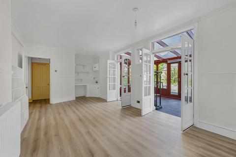 2 bedroom maisonette for sale, Faversham Road, SE6