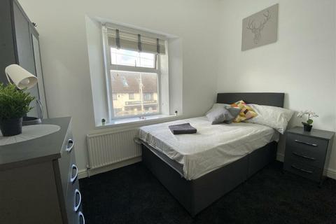 6 bedroom terraced house for sale, Rood End Road, Oldbury, B68