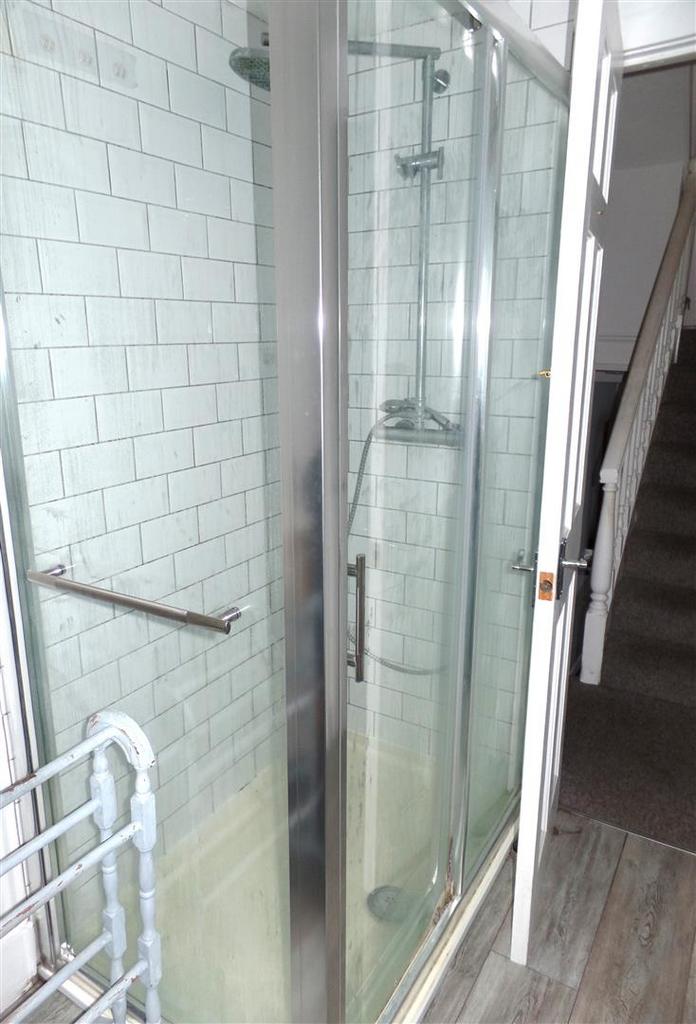 Shower.JPG