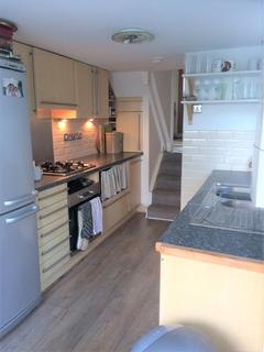3 bedroom house to rent, Carlyle Street, Brighton