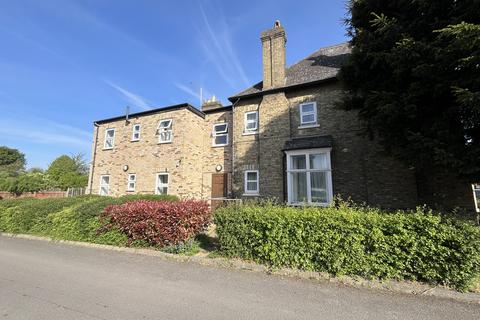 2 bedroom flat to rent, Fletton Avenue, PETERBOROUGH PE2