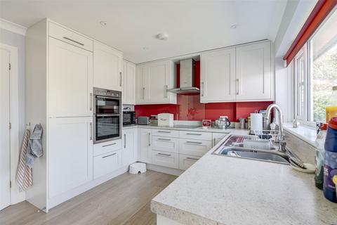 2 bedroom bungalow for sale, Tamarisk Way, Ferring, Worthing, West Sussex, BN12