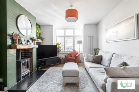 3 bedroom semi-detached house for sale, Station Road, West Byfleet KT14