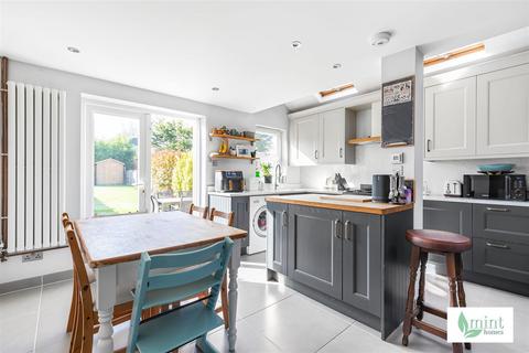 3 bedroom semi-detached house for sale, Station Road, West Byfleet KT14