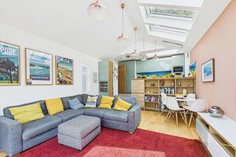 4 bedroom detached bungalow for sale, Plaitford Close,Rickmansworth,WD3 1NJ