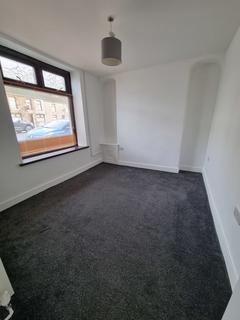 3 bedroom terraced house to rent, High Street, Treorchy, Rhondda Cynon Taff. CF42 6NU