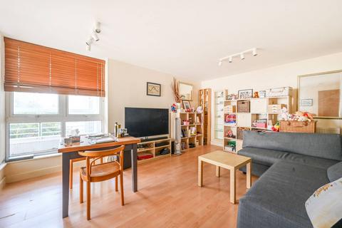 2 bedroom flat for sale, Barrier Point Road, Docklands, London, E16