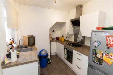 2 bedroom ground floor flat for sale, Simonside Terrace, Newcastle Upon Tyne
